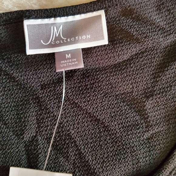 JM Collection
Laced Grommet-Sleeve Top - Picture 3 of 4